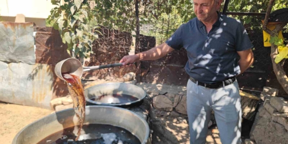Sinceri Üzümünden Pekmez: Geleneksel Yöntemlerle Doğal Üretim Hikayesi