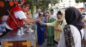 vana-gelen-iranli-turistler-alisveris-ve-dogal-guzellikler-icin-tercih-edilen-nokta-6hO1OHUY.jpg