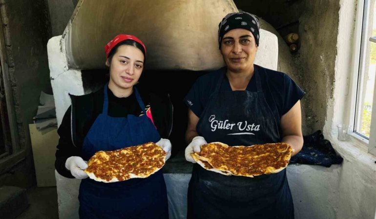 dag-evinin-sirin-lokantasi-coruh-ailesiyle-dogal-lahmacun-ve-pide-deneyimi-FSWZRKwB.jpg