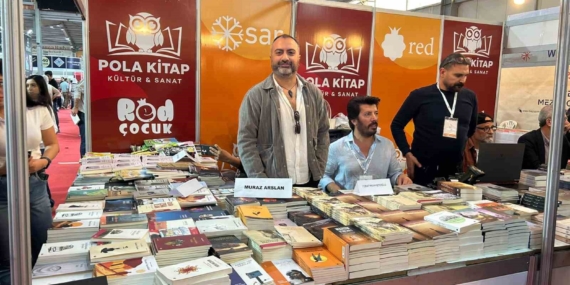 Diyarbakır 9. Kitap Fuarı: Yazarlar ve Okurlar İmza Gününde Buluştu