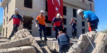 diyarbakir-deprem-tatbikati-enkaz-kurtarma-ve-kbrn-olaylarina-odakli-koordinasyon-GZ6X9R79.jpg