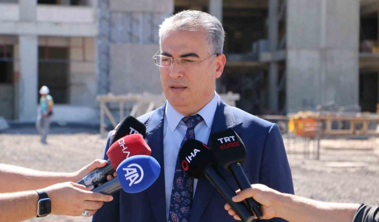diyarbakir-sehir-hastanesi-802-sismik-izolatorlu-yatak-kapasitesi-esnek-dev-saglik-kompleksi-insasinda-son-MjZbvKtW.jpg