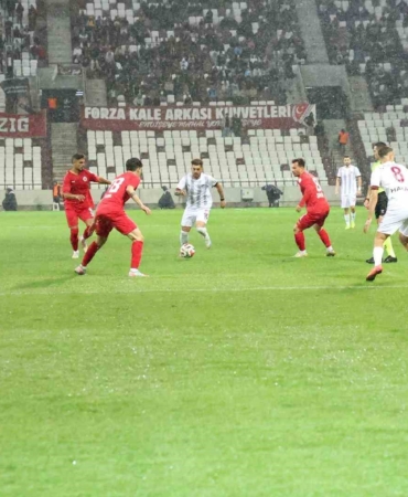 elazigspor-2-0-karaman-fk-ev-sahibi-galibiyete-ulasirken-8-hafta-ozeti-Ldf7fB9B.jpg