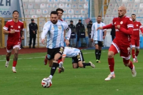 erzurumspor-fk-eumraniyespor-maci-ev-sahibi-eren-ve-orhanin-final-dokunuslariyla-2-0-KmOceVhW.jpg