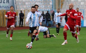 erzurumspor-fk-eumraniyespor-maci-ev-sahibi-eren-ve-orhanin-final-dokunuslariyla-2-0-KmOceVhW.jpg