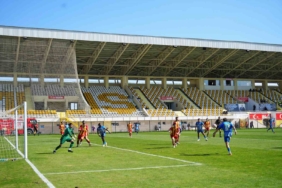 mus-spor-kulubu-yeni-malatyasporu-3-1-yenerek-evinde-ustunluk-kurdu-yzIkgNd1.jpg