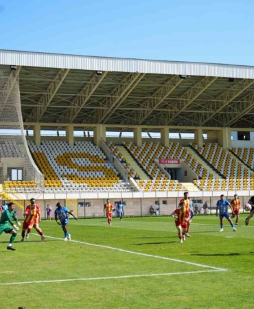 mus-spor-kulubu-yeni-malatyasporu-3-1-yenerek-evinde-ustunluk-kurdu-yzIkgNd1.jpg