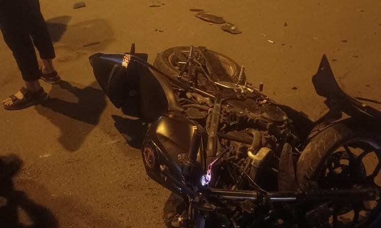 silvanda-otomobil-ve-motosiklet-carpismasi-yasananlar-ve-sonuclari-29qTDjsj.jpg