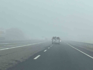 sisli-yolda-kars-georgiya-yolu-icin-uyarilar-ve-gorus-mesafesi-dususu-pOq1hMFi.jpg