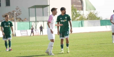 bingolspor-2-0-diyarbekirspor-ev-sahibinin-galibiyet-serisi-TP3hQY72.jpg