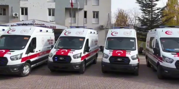Bitlis’e 7 Tam Donanımlı Ambulanstan Oluşan Yeni Acil Sağlık Filosunun Envantere Katılımı