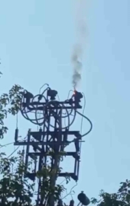 kurtalanda-elektrik-direginde-yasanan-yangin-ve-yeniden-elektrik-verilmesi-DZmmJxIt.jpg