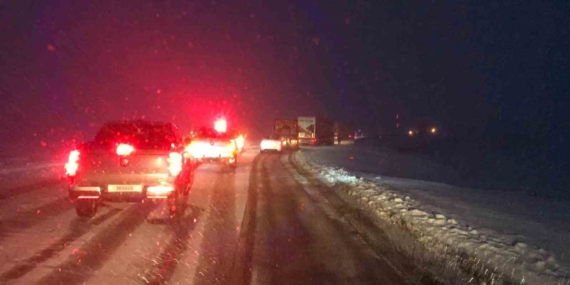 Ardahan Yükseklerinde Kar ve Tipinin Ulaşımı Zorlattığı Anlar