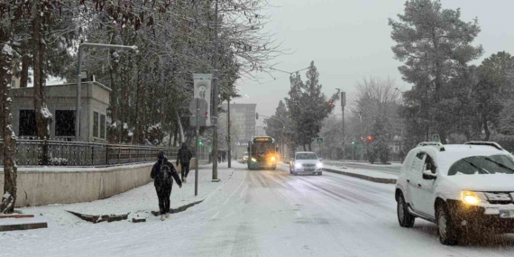 Diyarbakır’da Kar Yağışıyla Gelen Zorluklar ve Uyarılar