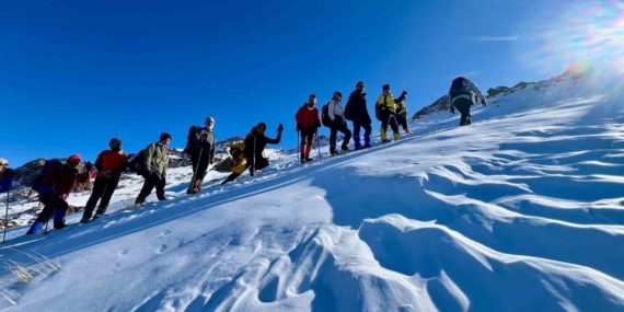 Erek Dağı Zirvesi: Vadi Doğa Sporları Kulübü’nün Başarılı Zirve Tırmanışı