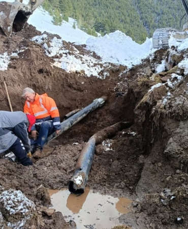 ilgar-dagi-gecidi-tunelinde-su-hatti-onariminda-onemli-adimlar-zarar-giderildi-6ZgftHtD.jpg