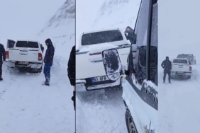 merga-butan-yolunda-karla-mucadele-ekipleriyle-zararsiz-kurtarma-3p7Pk3Hl.jpg