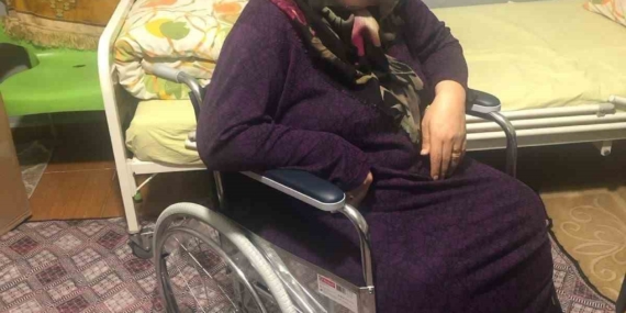 Muradiye Mahallesi Muhtarından Engelli Dostu Destek: 3 Kişiye Tekerlekli Sandalye Hediye