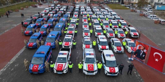 Muş’ta 78 Hizmet Aracı Teslimatı ve Hayırsever Desteğinin Vurgulanması