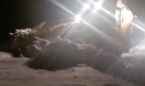 Tekman’da Yoğun Kar Yağışı Sonrası Ulaştılamaz Noktadaki Yolları Açan Karla Mücadele Ekipleri