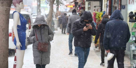 Elazığ’da Kar Yağışı Başladı: Meteoroloji Uyarıları ve Bölge Gelişmeleri
