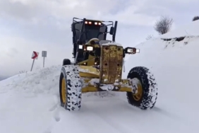 elazigda-kar-yagisiyla-kapali-olan-koy-yollarinda-yeniden-netlesen-durum-Ca58ypgA.jpg