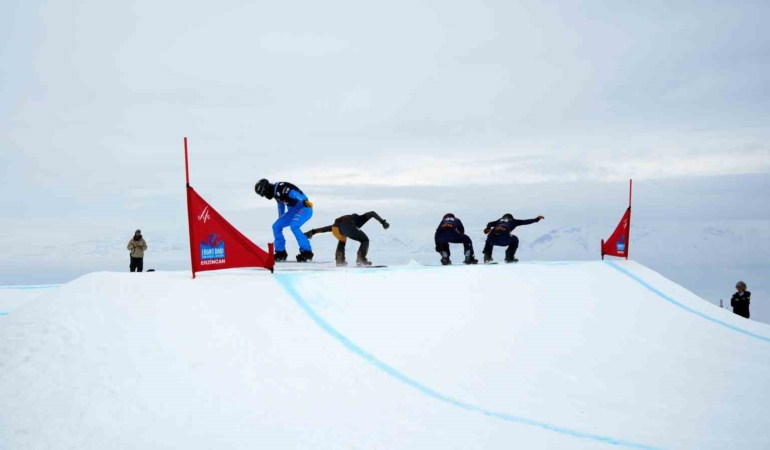 ergan-daginda-snowboard-cross-avrupa-kupasi-heyecani-basladi-avrupadan-100un-uzerinde-sporcu-hazirlikta-Nkfu4iMn.jpg
