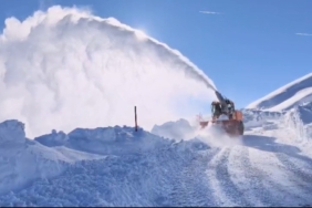 kar-yagisinin-ardindan-kapanan-yollar-tekrar-ulasima-aciliyor-hakkari-ve-cevresinde-guncel-durum-ZX3zq6mQ.jpg