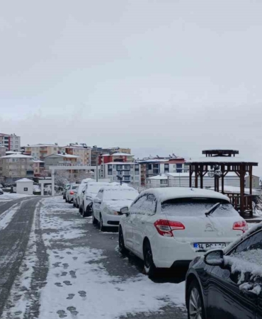kulpta-kar-yagisi-ve-ulasimda-olusan-zorluklar-hava-sicakligi-dusuk-seyirde-devam-ediyor-HQLedzzV.jpg
