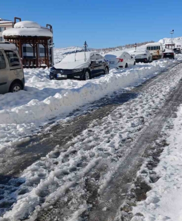 kulpta-yogun-kar-yagisinin-ardindan-dondurucu-soguklar-ve-uyarilar-EueFvyx8.jpg