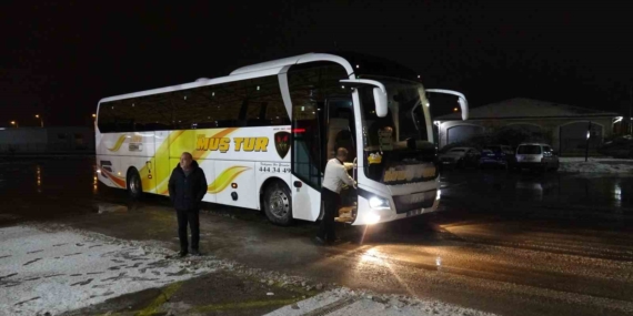 Malatya’da Kar Yağışı Ulaşımı Olumsuzlaştırdı: Otobüs Seferleri Geçici Durduruldu