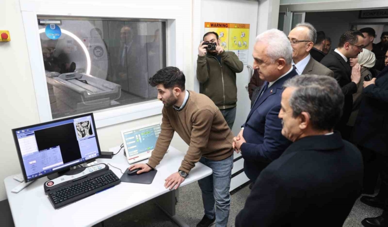 mus-devlet-hastanesine-yapay-zeka-destekli-ikinci-mr-cihazi-ile-hizli-ve-yuksek-kapasiteli-F5N2xOrx.jpg