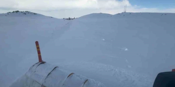 Patnos’ta Karla Mücadelede 2 Günlük Yoğun Operasyon ve Yol Açma Çalışmaları
