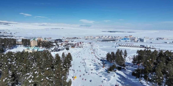 Sarıkamış’ta Kristal Kar ve Yoğun İlgi: Sömestr Yoğunluğu İçersinde İçerikli Bir Gün