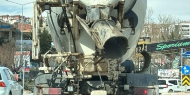 elazigda-mikser-surucusune-yola-beton-dokme-cezasi-839-bin-122-tl-zLu2AKKM.jpg