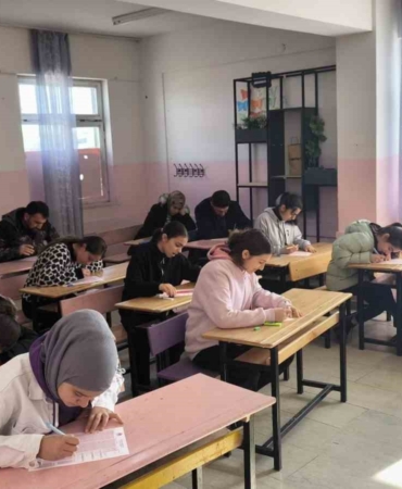 onu-oku-onu-yasa-diyarbakirda-siyer-sinavi-buyuk-ilgi-gordu-rgs71KWI.jpg