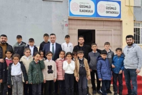 diclede-egitim-butunu-cihan-selcukun-kirsalda-ogrenci-ve-ogretmenlerle-kurdugu-diyalog-5fZeUgVq.jpg