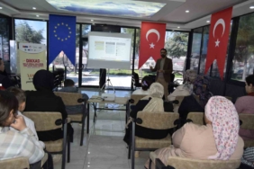 diclede-leader-destekleri-hakkinda-bilgilendirme-toplantisi-kadinlar-ve-gencler-oncelige-alindi-numZbfbM.jpg