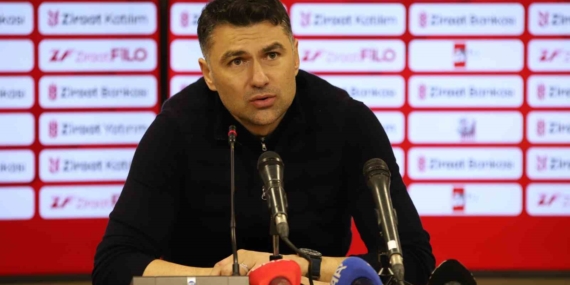 Gaziantep FK Teknik Direktörü Burak Yılmaz: Üzgünüz, Ancak Ada Çok Yetkin Bir Takım Karşısında Şansızlıklar Yaşadık