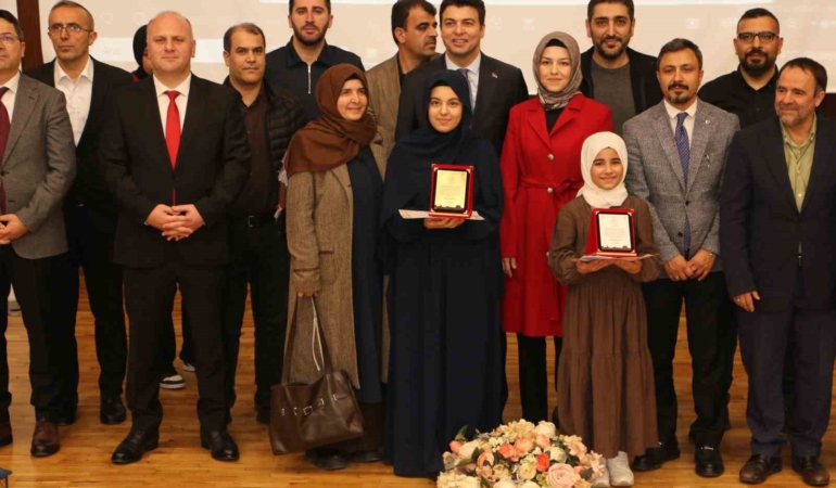 genc-nida-kuran-i-kerimi-guzel-okuma-yarismasi-diyarbakir-bolge-finalleri-raporu-JwQThsXT.jpg