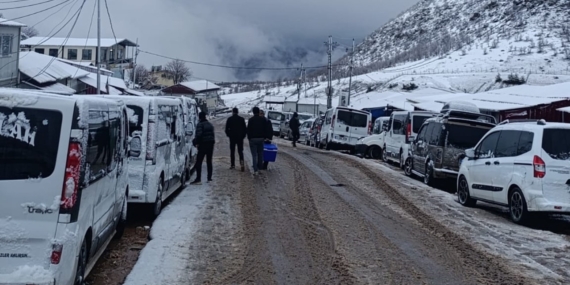 Irak’tan Türkiye’ye Girişte Sistem Arızası Nedeniyle Sınır Kapısında Yaşanan Gecikme