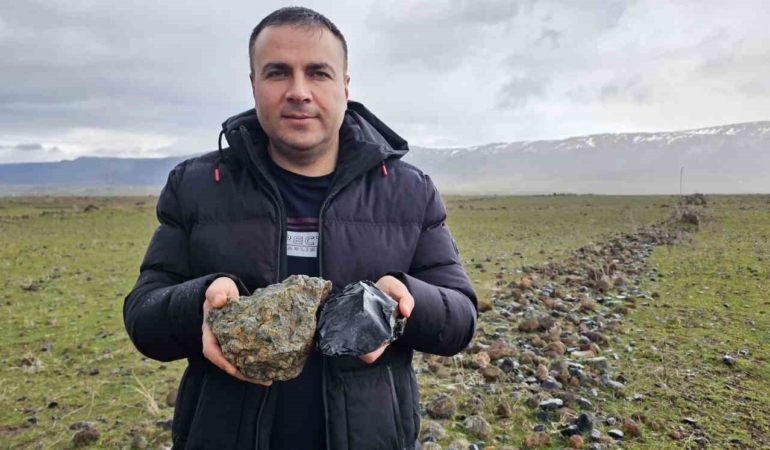 nemrut-kalderasindaki-obsiden-jeolojik-zenginlik-ve-doga-turizmi-icin-yeni-ufuklar-4ApiiRjm.jpg