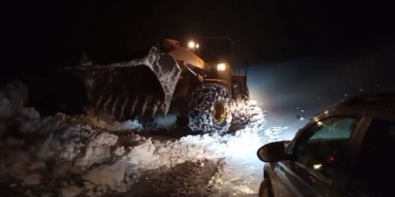 Pervari Kar Fırtınasında 78 Kişi 10 Araçtan Sağ Çıkarıldı