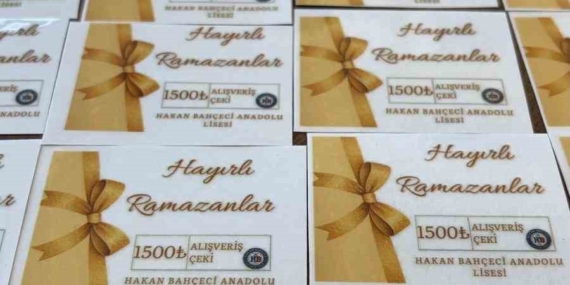 Ramazan Sırasında Dayanışma: Çermik Hakan Bahçeci Anadolu Lisesi’nde Hediye Çeki Dağıtımı