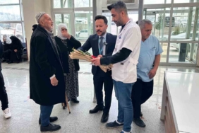 yaslilar-icin-deger-verme-haftasi-diyarbakirda-hastane-ici-destek-ve-moral-yolculugu-vM5Q4FXN.jpg