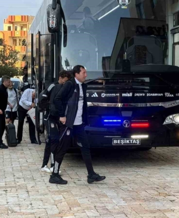 besiktas-gaziantep-fk-maci-icin-kente-ulasti-rota-ve-kadro-detaylari-TZnD1Rnn.jpg