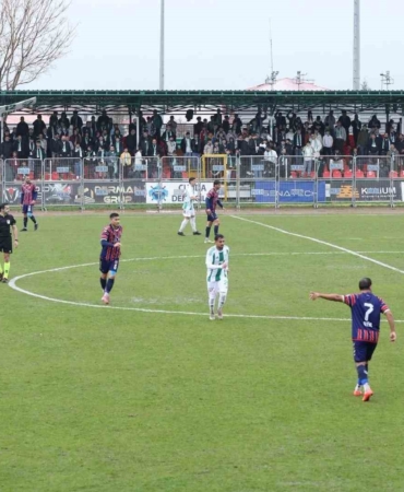 bingolspor-ve-silifke-belediye-spor-1-1lik-sonuc-ve-detaylar-RaAnOQbU.jpg