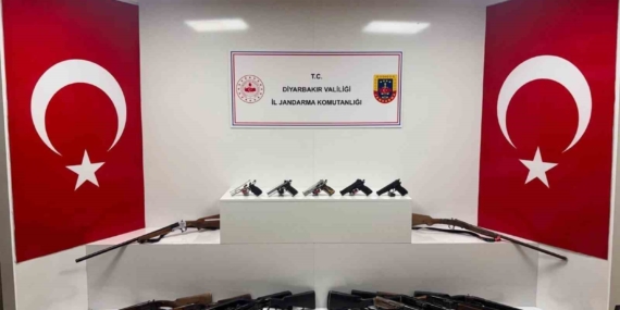 diyarbakir-operasyonunda-kacak-silah-ve-muhimmat-yakalandi-6-12-nisan-donemi-genis-operasyon-raporu-GG4xnZtc.jpg