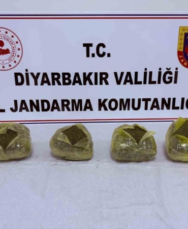 diyarbakirda-uyusturucu-operasyonunda-18-supheli-icin-yasal-islem-ve-buyuk-ele-gecirme-5p1Z1eEj.jpg