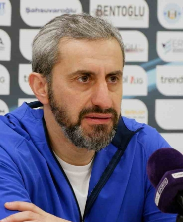 erzurumspor-fk-teknik-direktoru-ozbalta-sehrin-istedigi-yolculuk-devam-ediyor-4QAR5Wsh.jpg